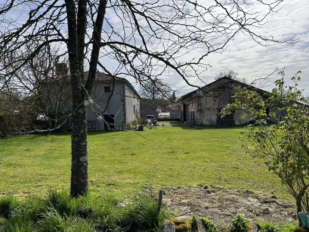 Maison à L&#039;ISLE-JOURDAIN