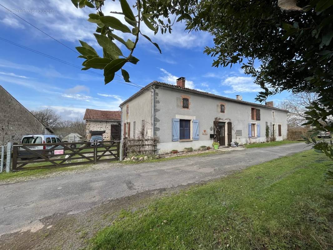 Maison à L&#039;ISLE-JOURDAIN