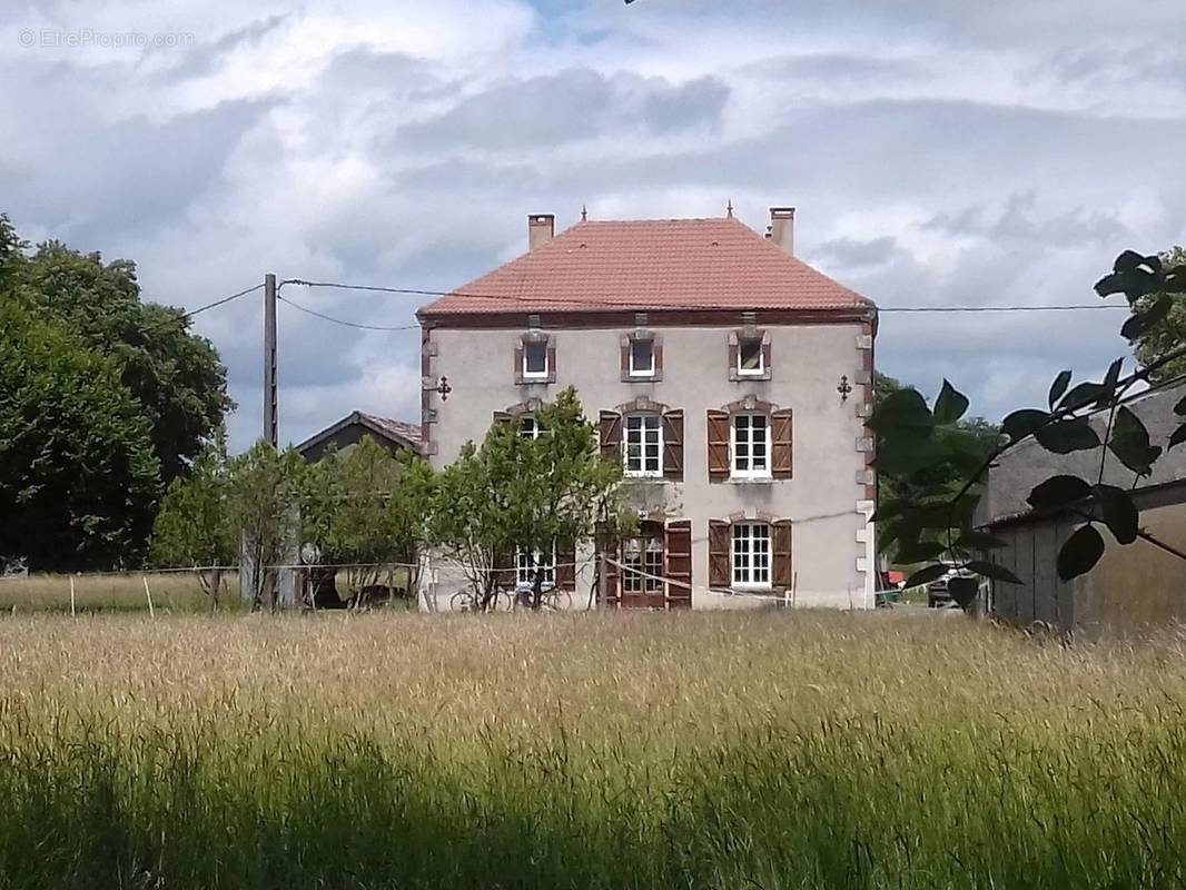 Maison à LE DORAT