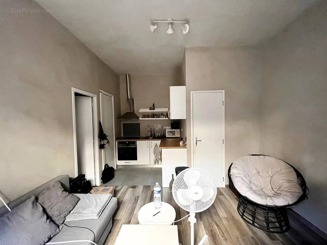 Appartement à MARSEILLE-6E