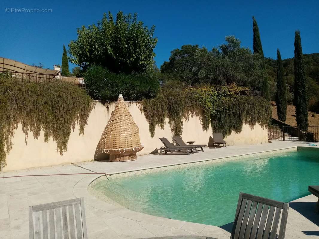 Maison à LA GARDE-FREINET