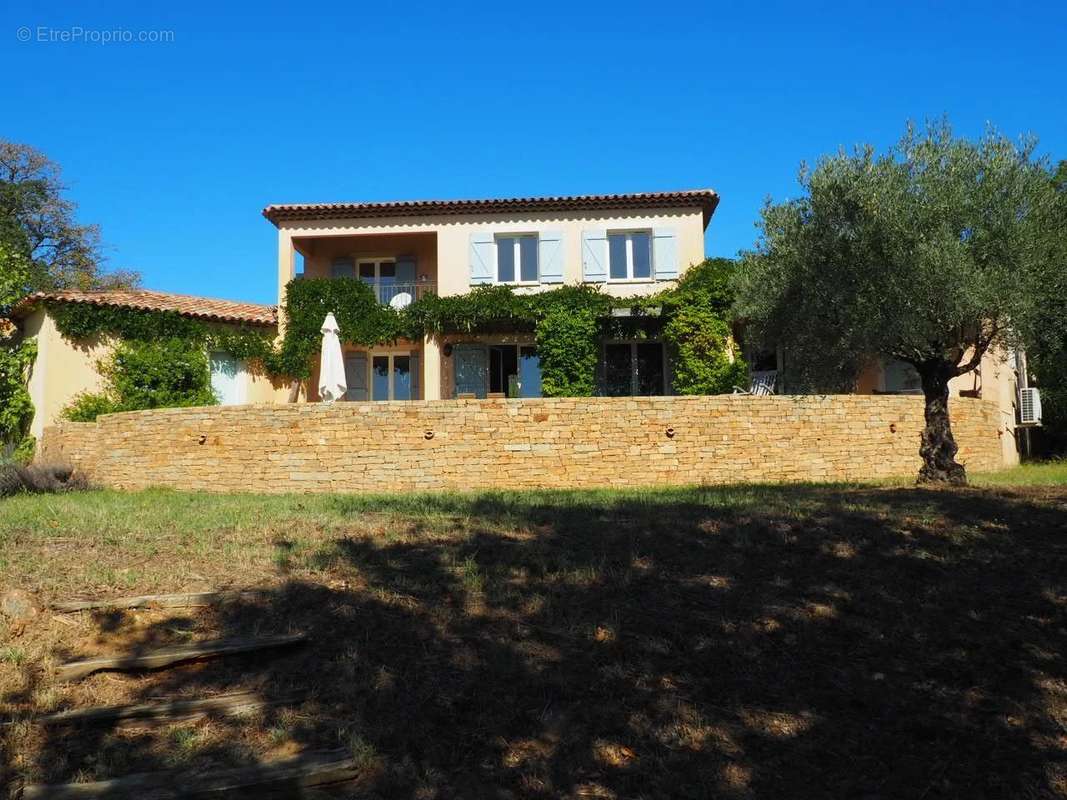 Maison à LA GARDE-FREINET