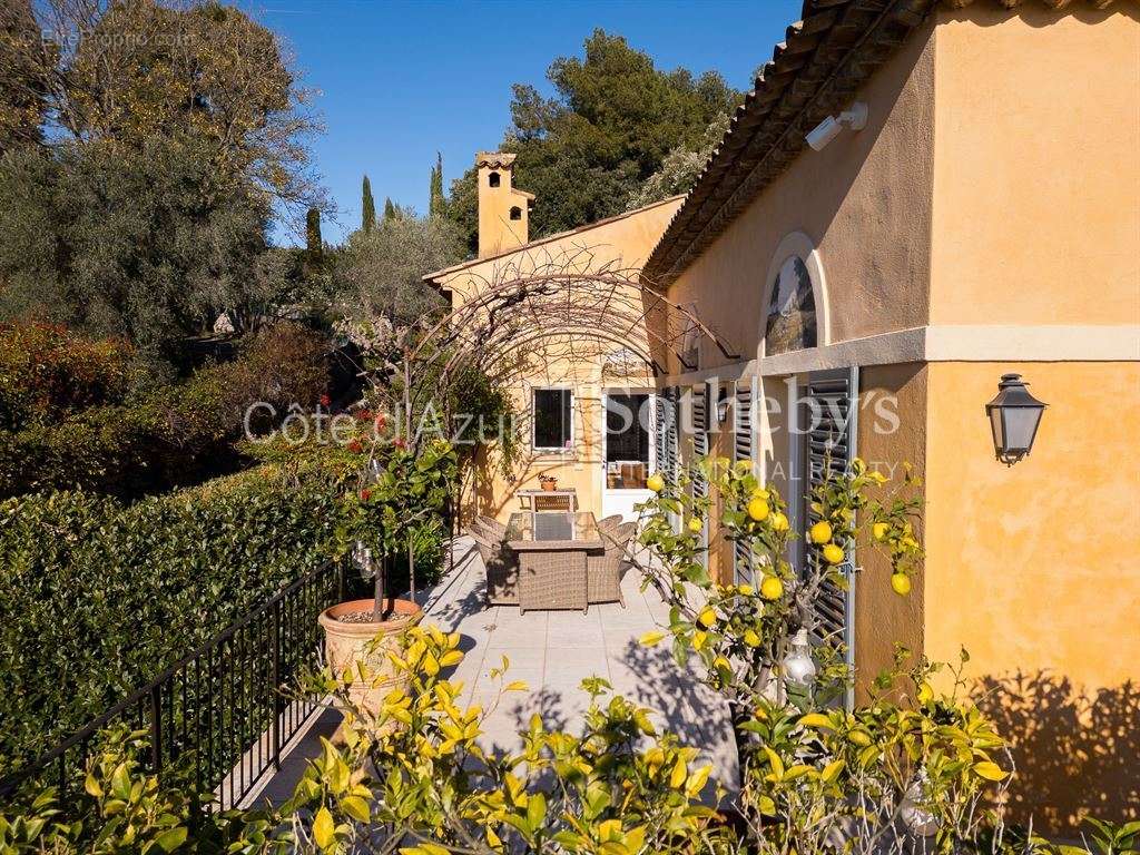 Maison à LA COLLE-SUR-LOUP