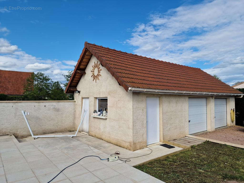 Maison à VARENNES-SUR-ALLIER