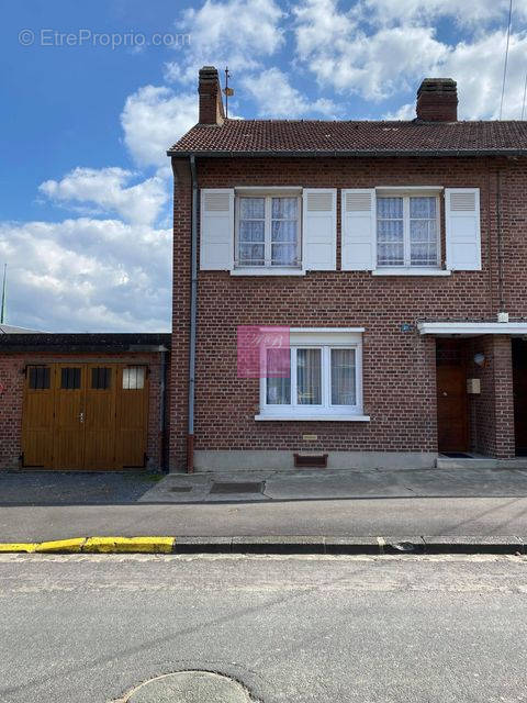 Maison à BRETEUIL