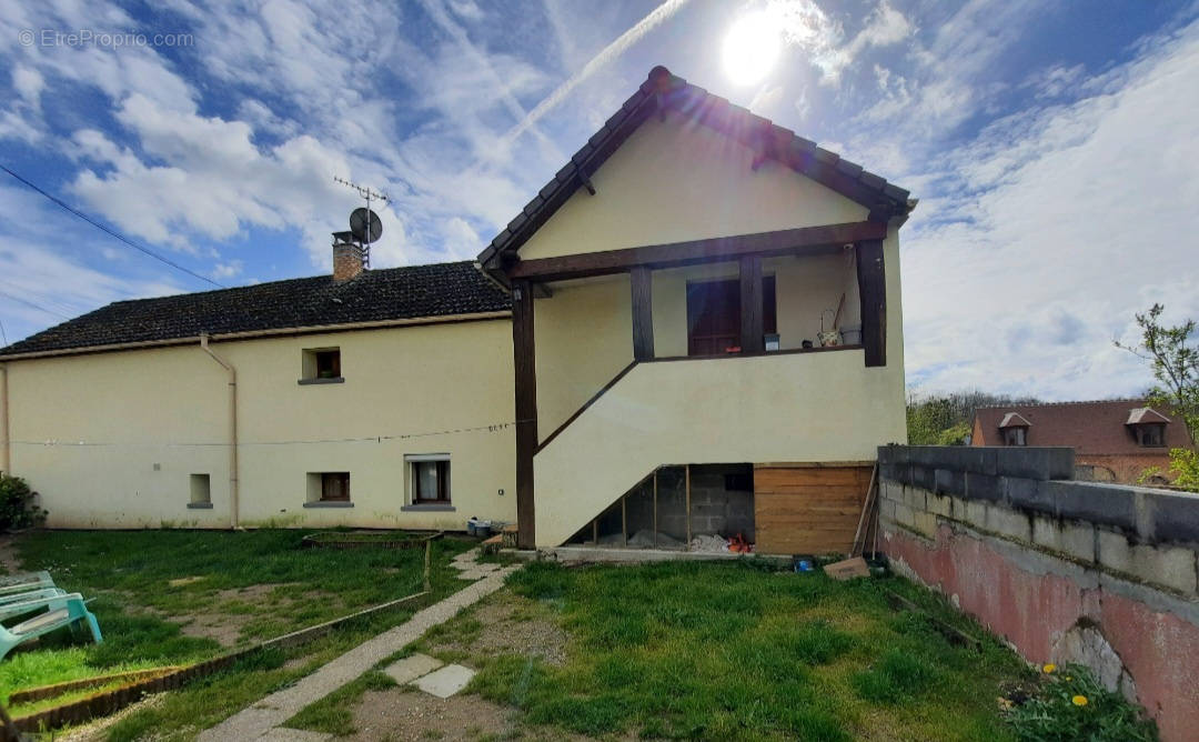 Maison à SAINT-JUST-EN-CHAUSSEE