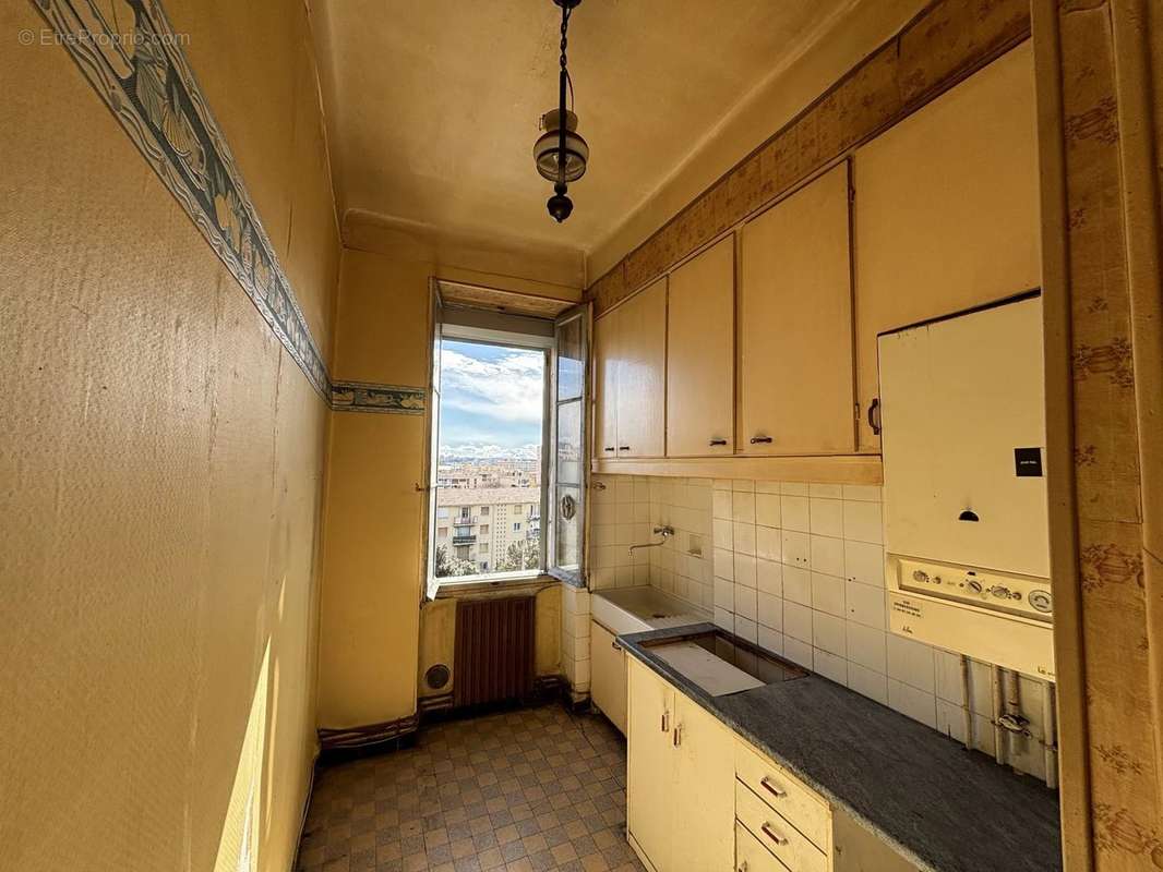 Appartement à MARSEILLE-15E