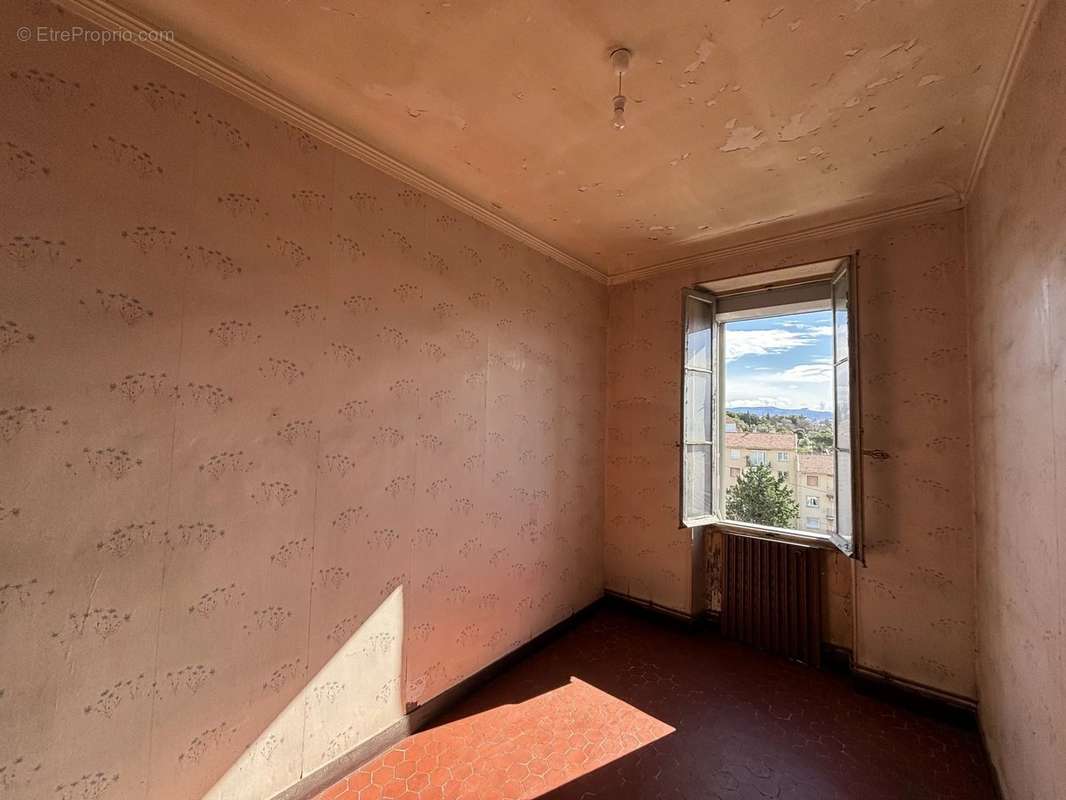 Appartement à MARSEILLE-15E