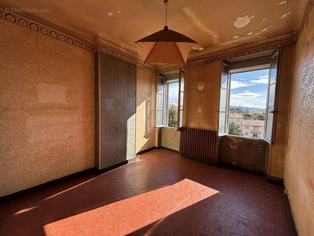 Appartement à MARSEILLE-15E