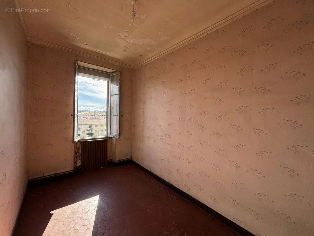 Appartement à MARSEILLE-15E