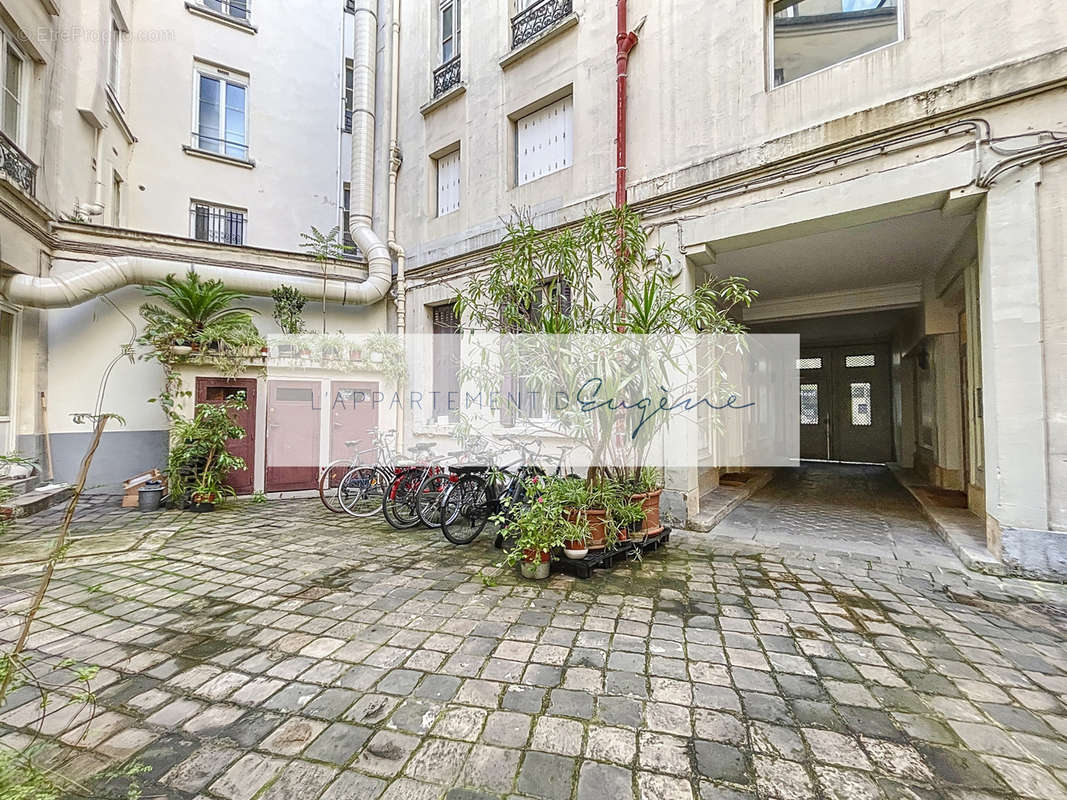 Appartement à PARIS-11E