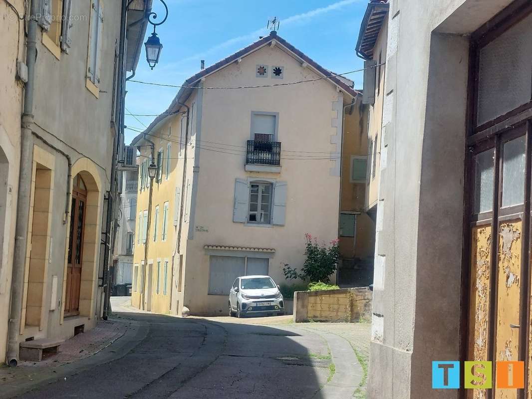 Appartement à SALIES-DU-SALAT