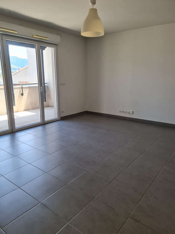 Appartement à MARSEILLE-10E