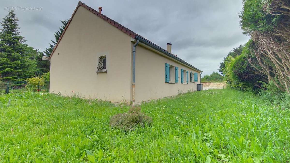 Maison à DAMPIERRE-ET-FLEE