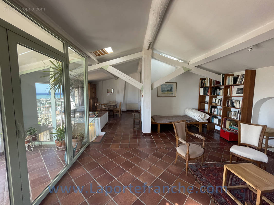 Appartement à CAGNES-SUR-MER