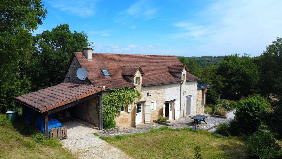 Maison à SALVAGNAC-CAJARC