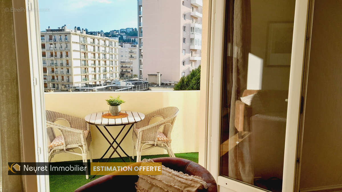 Appartement à SAINT-ETIENNE