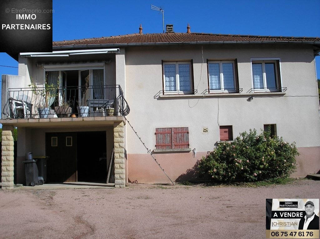 Maison à SAINT-GERAND-LE-PUY