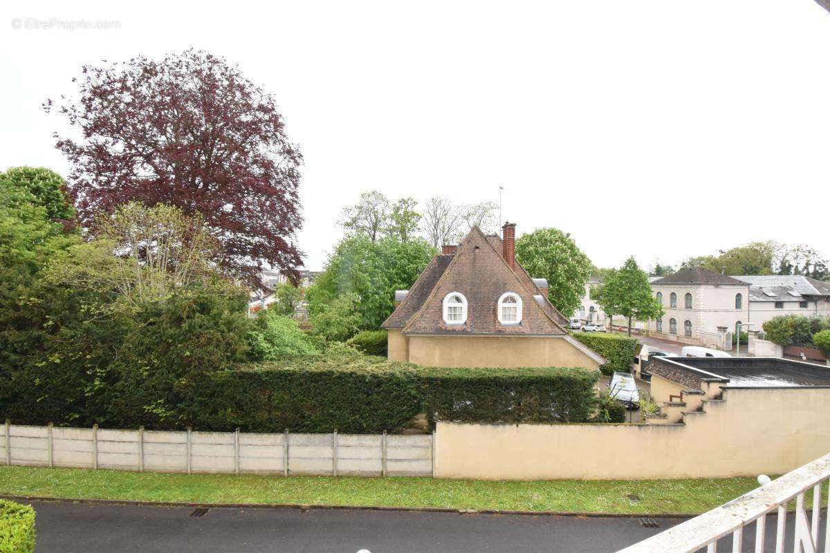 Appartement à COSNE-COURS-SUR-LOIRE