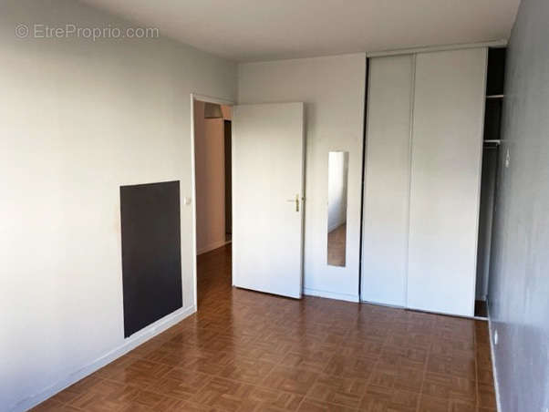 Appartement a louer le plessis-robinson - 4 pièce(s) - 81 m2 - Surfyn