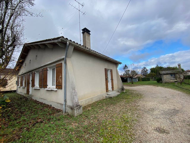 Maison à SAINT-AIGULIN