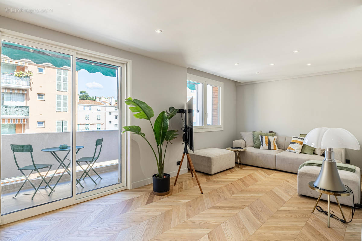 Appartement à NICE