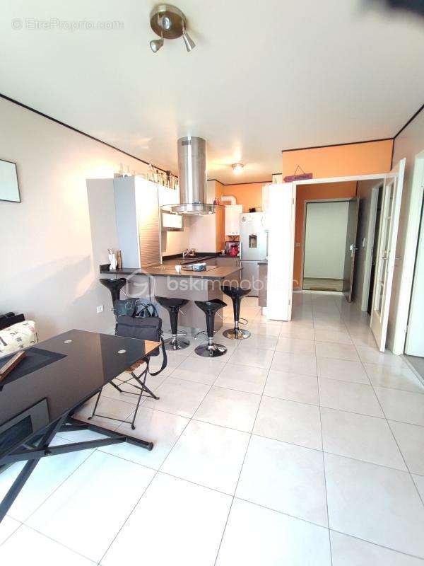 Appartement à ROSNY-SOUS-BOIS