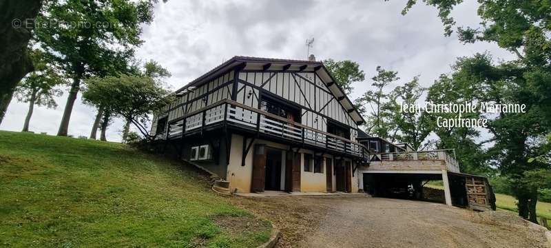 Maison à AIRE-SUR-L&#039;ADOUR