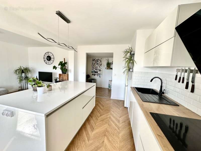 Appartement à MARSEILLE-9E