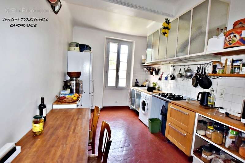 Appartement à CUERS