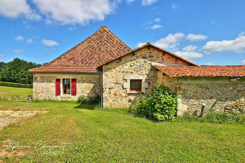 Maison à ISSAC