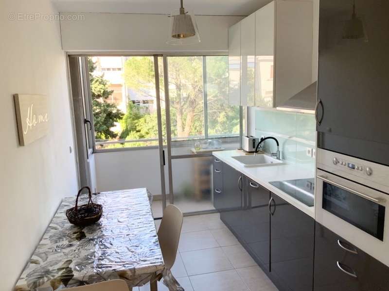 Appartement à MARSEILLE-7E