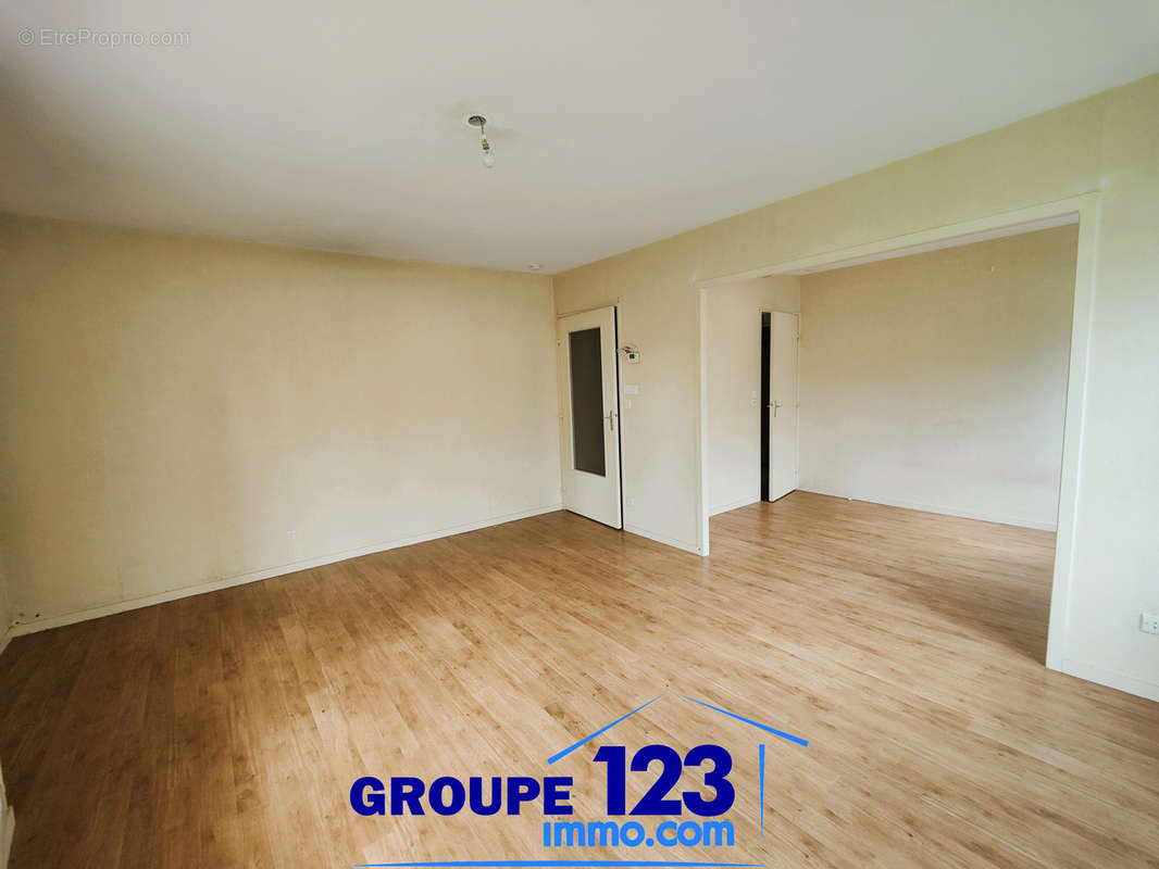 Appartement à MIGENNES