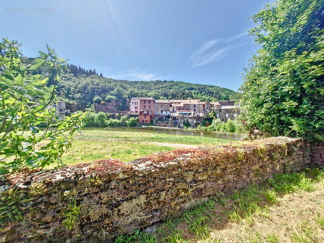 Maison à CAMARES