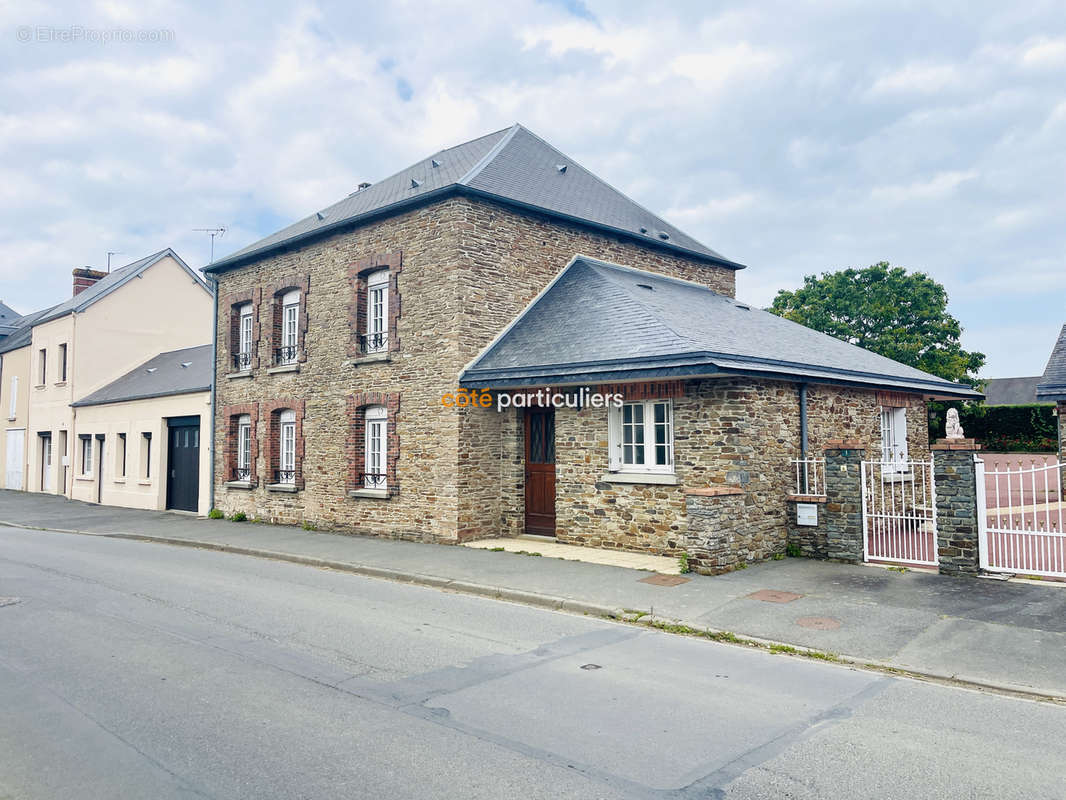 Maison à SAINT-CLAIR-SUR-L&#039;ELLE