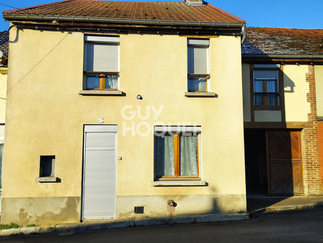 Maison à VENDEUVRE-SUR-BARSE