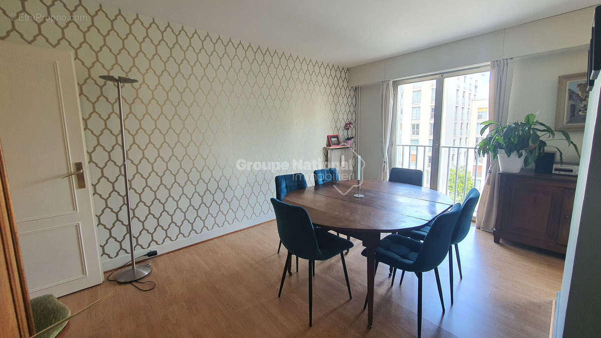 Appartement à VERSAILLES