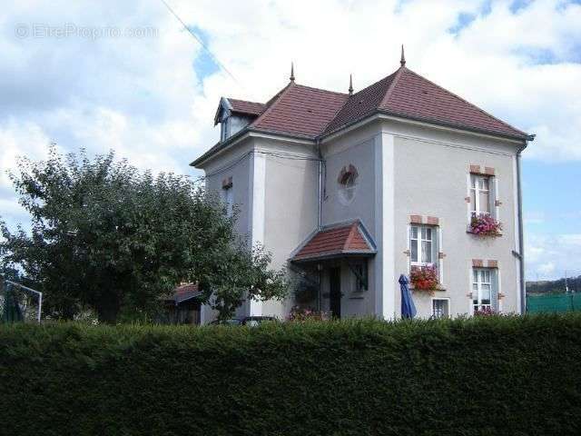 FACADE - Maison à BADONVILLER