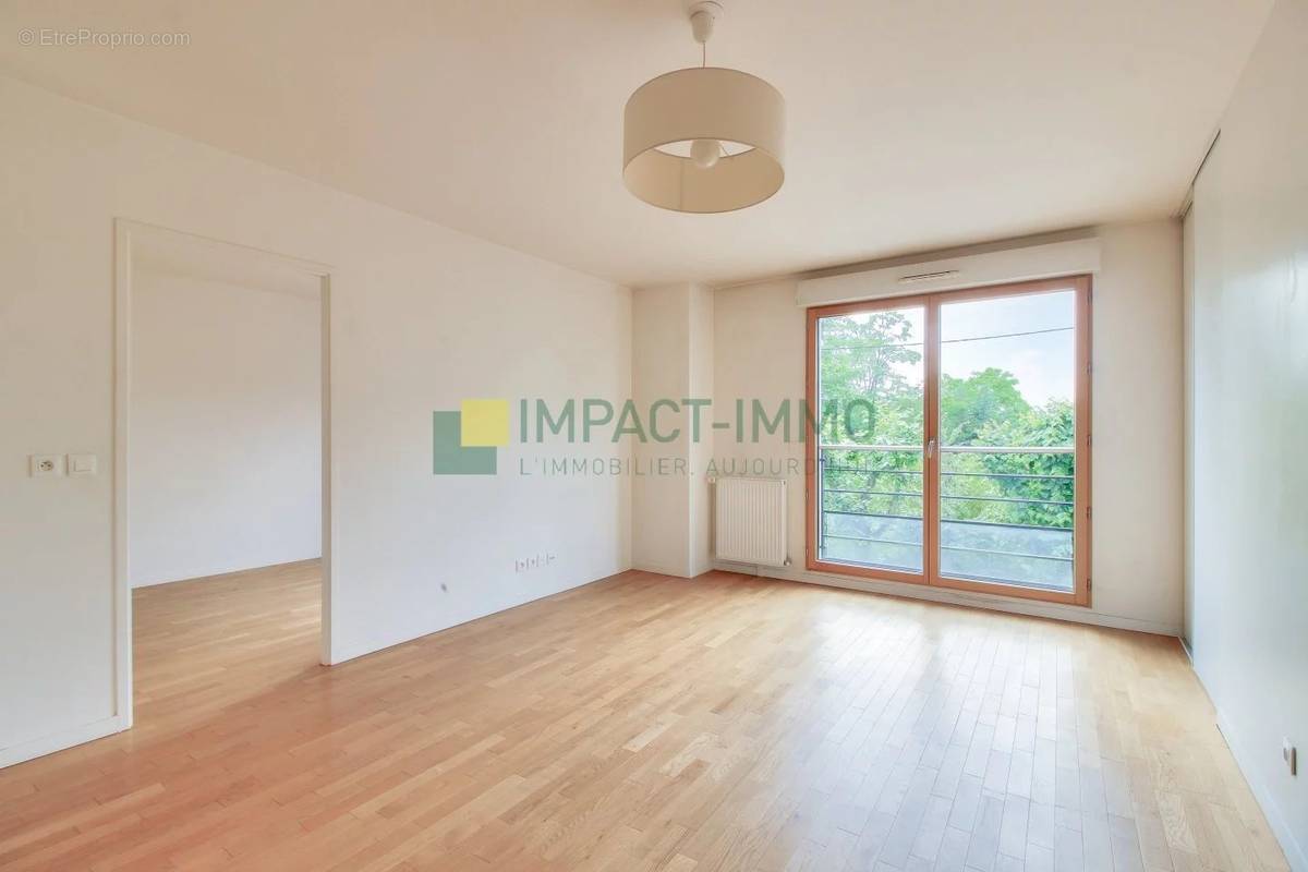 Appartement à COLOMBES