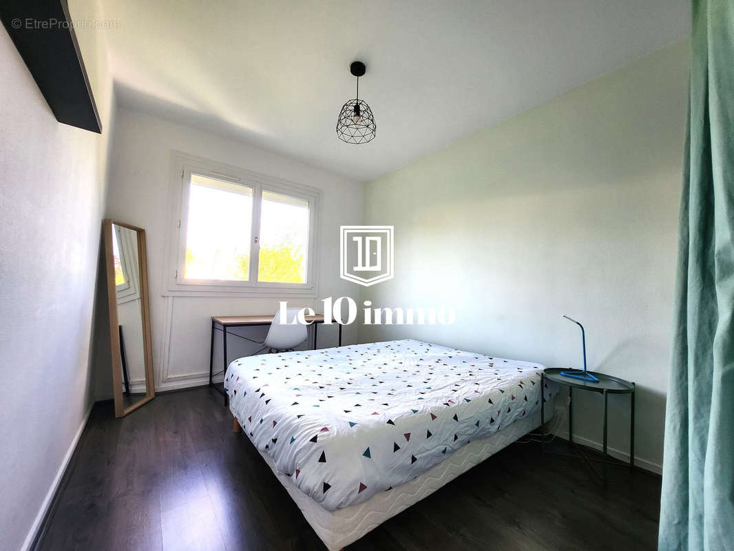 Chambre 3  - Appartement à SAINT-HERBLAIN