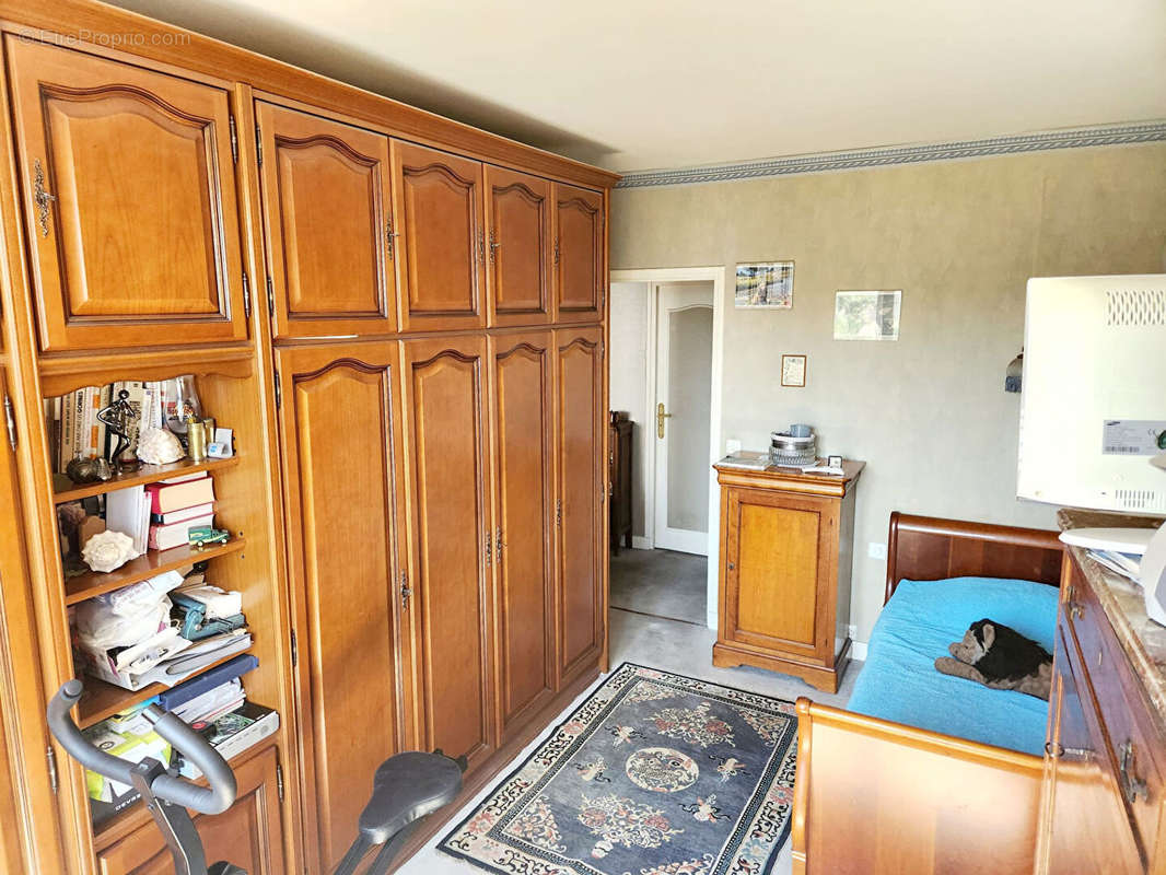 Appartement à COLOMBES