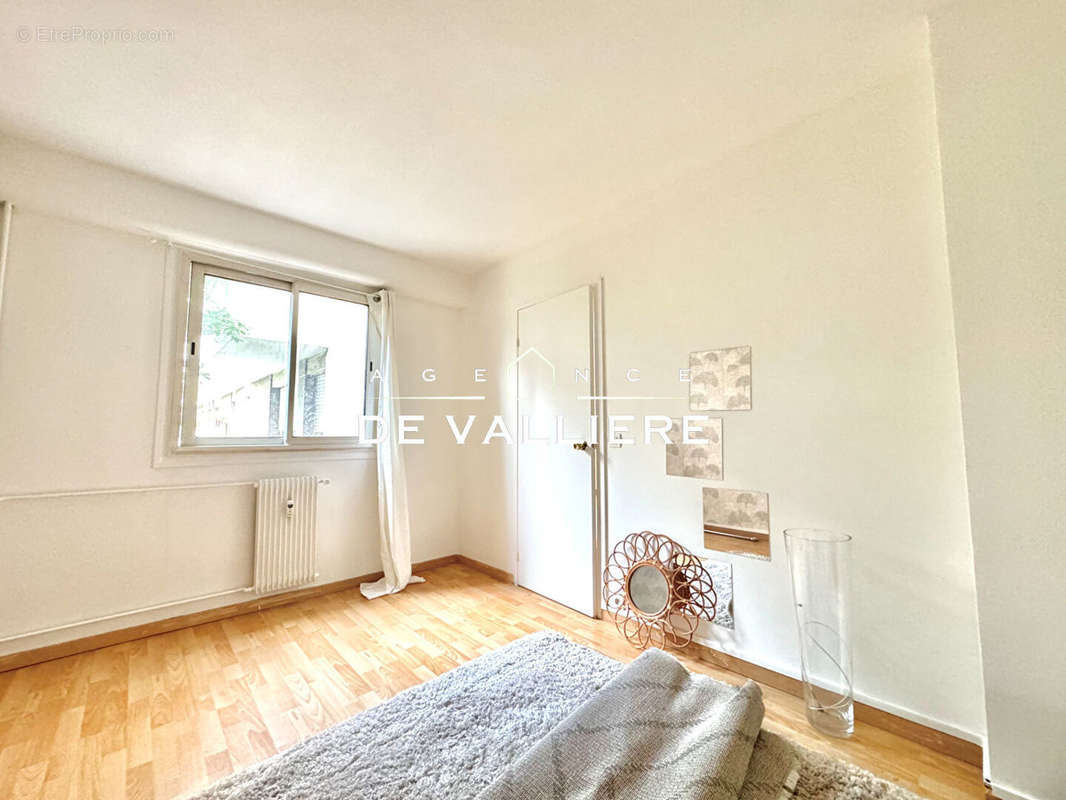 Appartement à NANTERRE