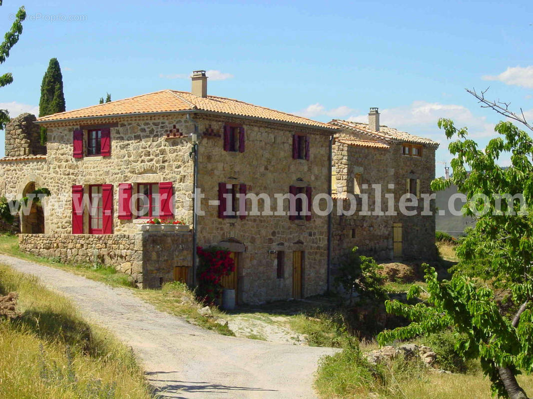 Maison à GLUIRAS