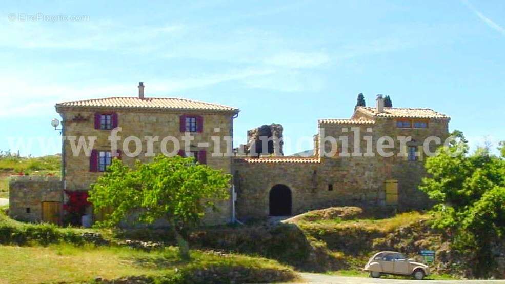 Maison à GLUIRAS