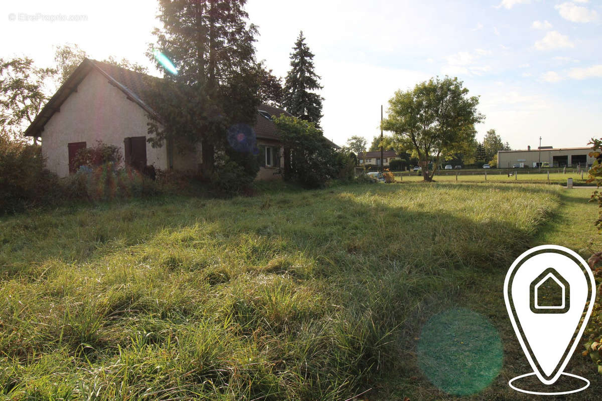 Terrain à SILLEGNY