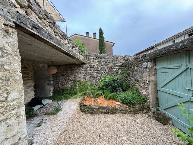 Maison à GRIGNAN