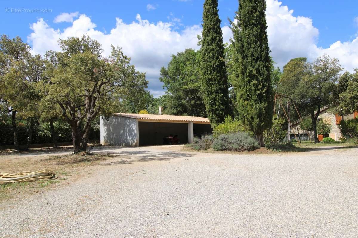 Maison à LA ROQUEBRUSSANNE