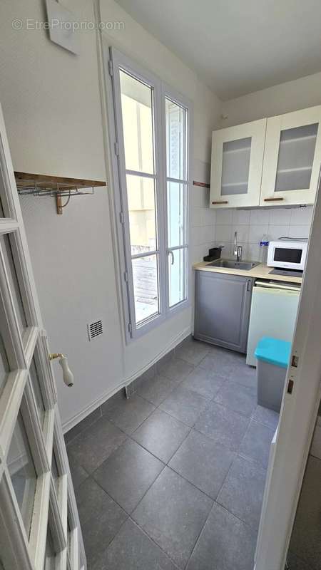 Appartement à COURBEVOIE