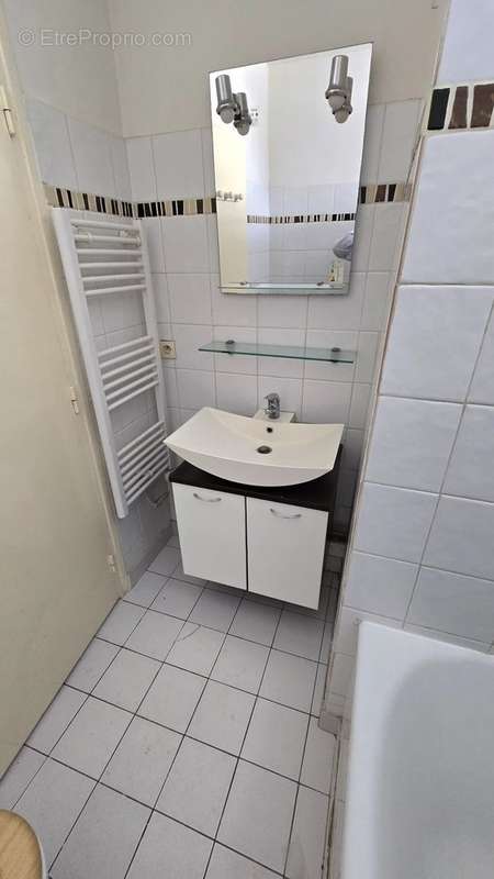 Appartement à COURBEVOIE