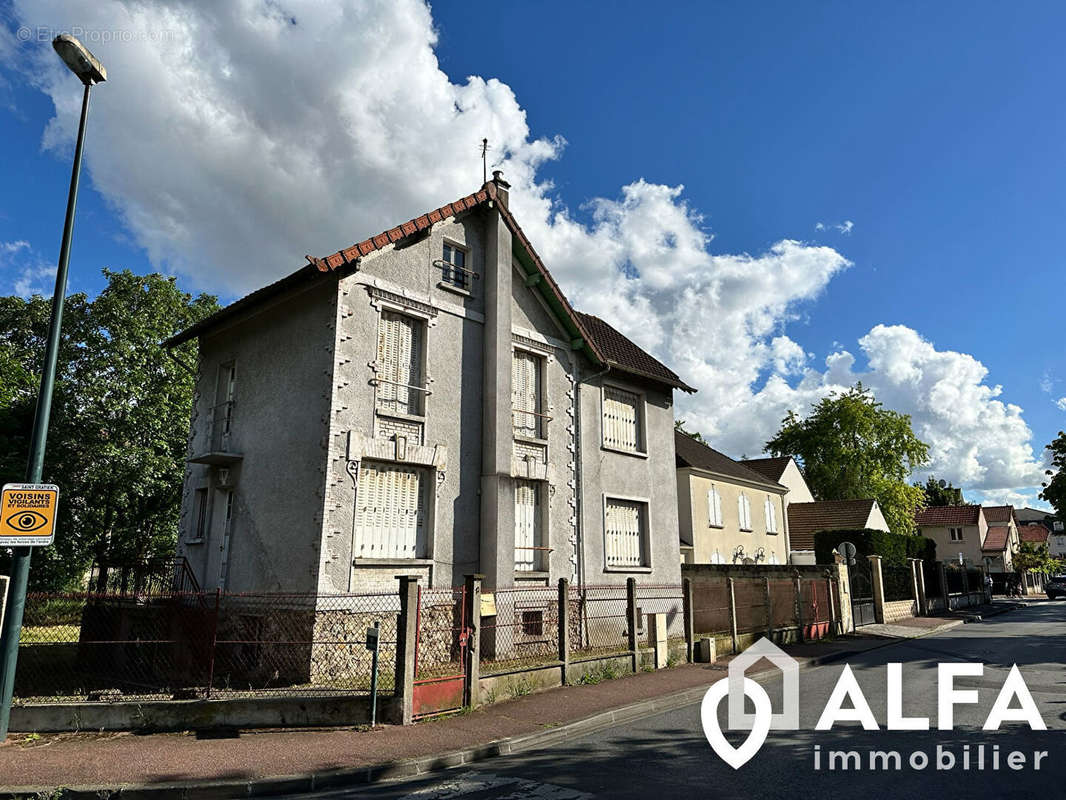 Maison à SAINT-GRATIEN